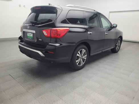 Used 2019 Nissan Pathfinder SV image 9