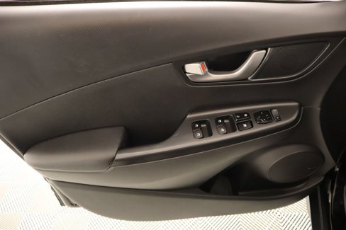 Used 2021 Hyundai Kona Ultimate image 16