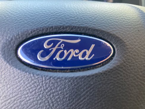 Used 2016 Ford Edge SE image 30