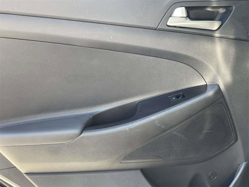 Used 2019 Hyundai Tucson SE image 10