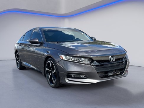 Used 2018 Honda Accord Sport image 8