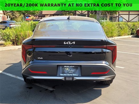New 2025 Kia K4 EX image 5