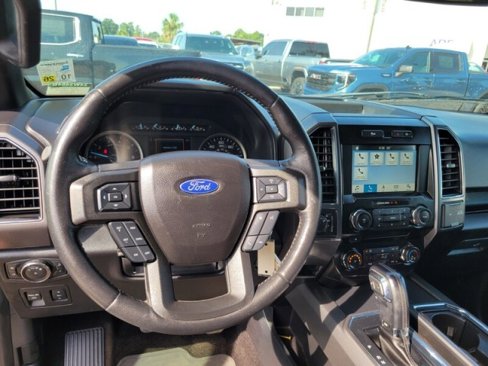 Used 2018 Ford F150 XLT w/ Equipment Group 302A Luxury image 8