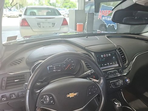 Used 2016 Chevrolet Impala LTZ w/ Enhanced Convenience Package image 8