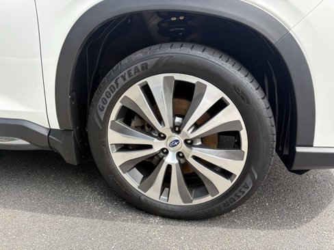 Used 2019 Subaru Ascent Limited image 14