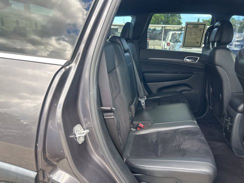 Used 2018 Jeep Grand Cherokee Laredo image 25