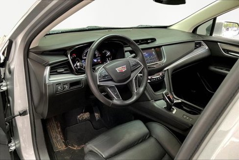 Used 2017 Cadillac XT5 Luxury image 12