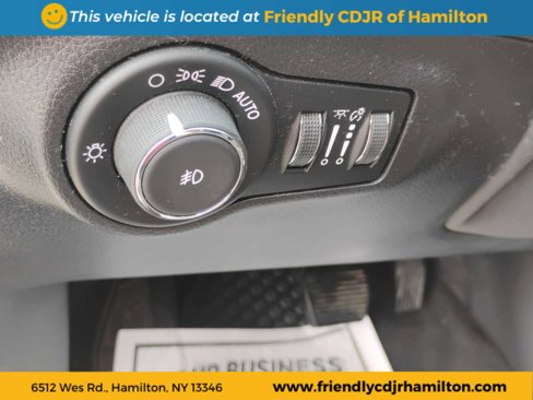 Used 2020 Jeep Compass Latitude w/ Cold Weather Group image 13
