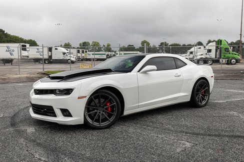 Used 2015 Chevrolet Camaro SS w/ SS Performance Package image 2