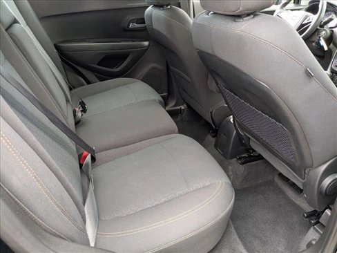 Used 2020 Chevrolet Trax LS image 18