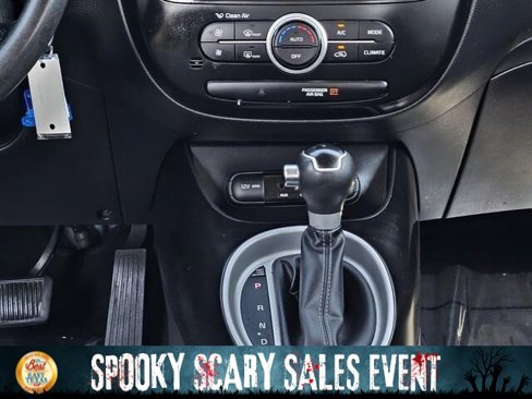 Used 2019 Kia Soul + image 25