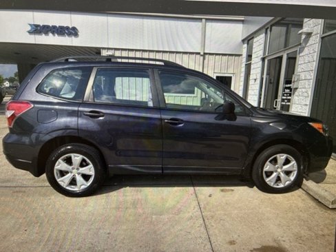 Used 2016 Subaru Forester 2.5i w/ Alloy Wheel Package image 3