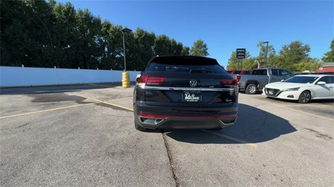 Used 2020 Volkswagen Atlas Cross Sport S image 9
