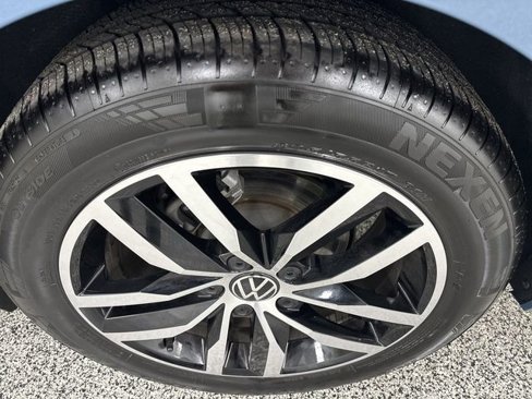Used 2025 Volkswagen Jetta SE image 19
