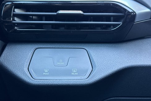 Used 2022 Volkswagen ID.4 Pro image 32