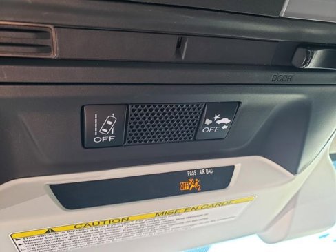 Certified 2023 Subaru Impreza 2.0i image 18