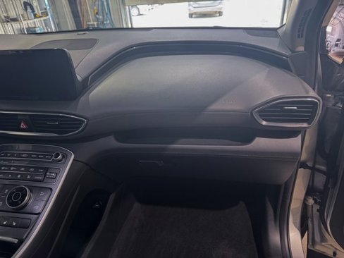 Used 2023 Hyundai Santa Fe SEL w/ Premium Package image 22