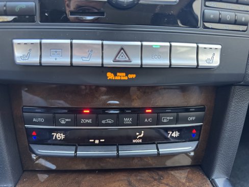 Used 2014 Mercedes-Benz E 350 Sedan image 35