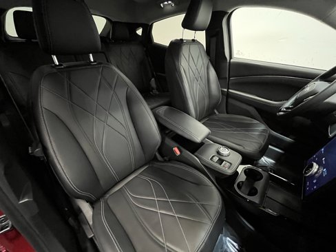 Used 2021 Ford Mustang Mach-E Select image 12