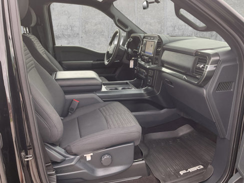 Certified 2021 Ford F150 XL w/ STX Appearance Package image 4