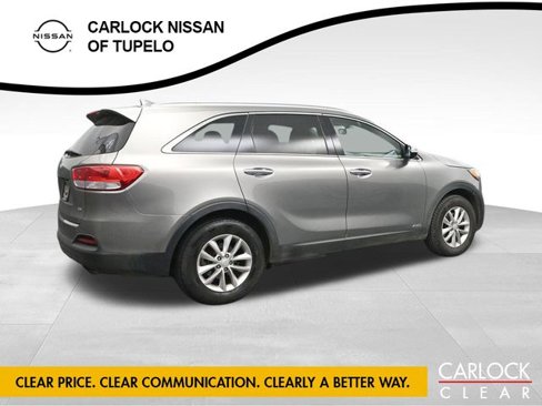 Used 2018 Kia Sorento LX image 1