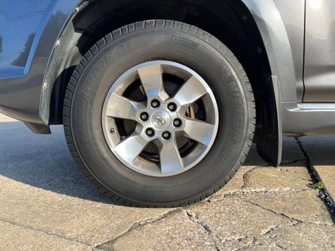 Used 2013 Toyota 4Runner SR5 image 20