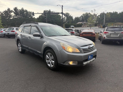 Used 2010 Subaru Outback 2.5i Limited image 4