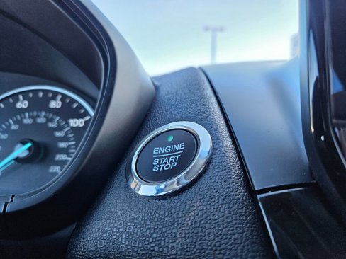 Used 2020 Ford EcoSport Titanium image 22