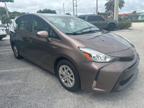 Used 2017 Toyota Prius V Three image 8
