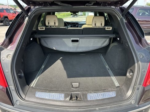Used 2018 Cadillac XT5 Luxury w/ Driver Awareness Package image 18