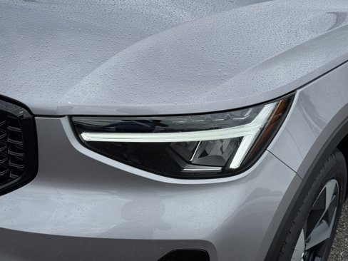 New 2026 Volvo XC40 B4 Plus w/ Protection Package image 8