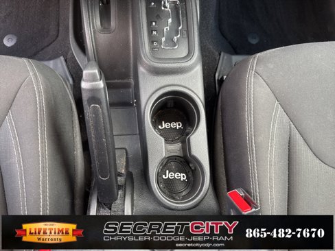Used 2018 Jeep Wrangler Unlimited Sahara image 31