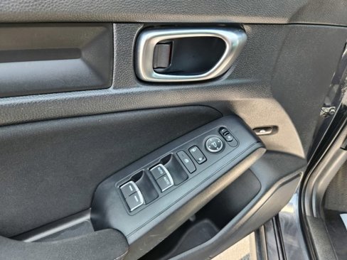 Used 2022 Honda Civic Sport image 32