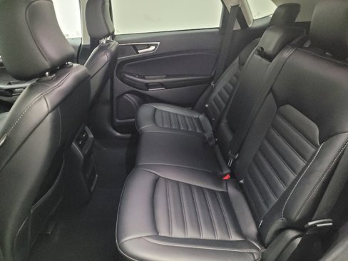 Used 2024 Ford Edge SEL image 18