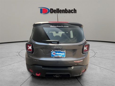 Used 2017 Jeep Renegade Trailhawk w/ Popular Equipment Group image 4