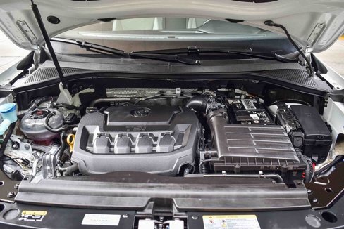 Used 2021 Volkswagen Tiguan SE w/ Panoramic Sunroof Package image 27
