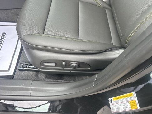 New 2025 Chevrolet Trax ACTIV w/ Sunroof Package image 10