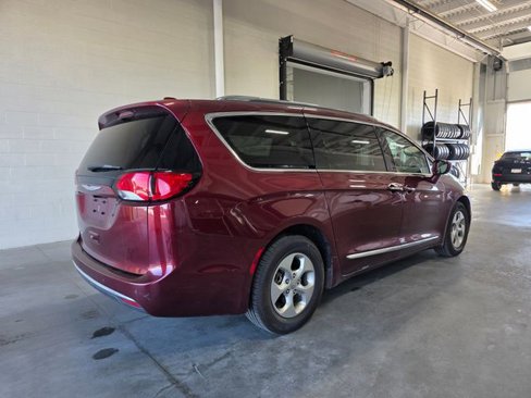 Used 2017 Chrysler Pacifica Touring-L Plus image 5