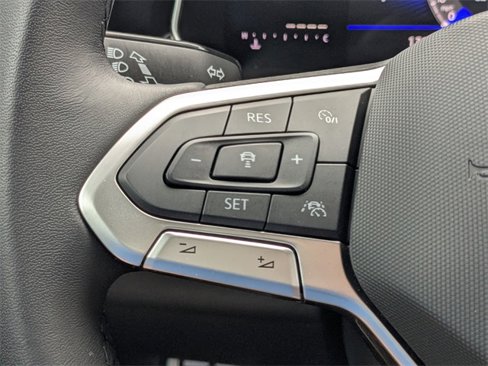 Used 2024 Volkswagen Jetta Sport image 29