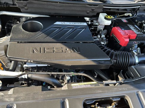 Used 2023 Nissan Rogue SV image 30