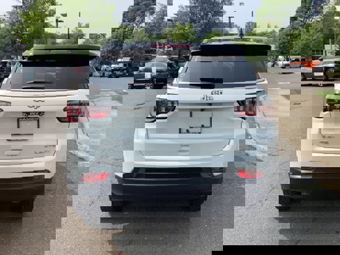 New 2025 Jeep Compass Limited w/ Sun and Sound Group image 6