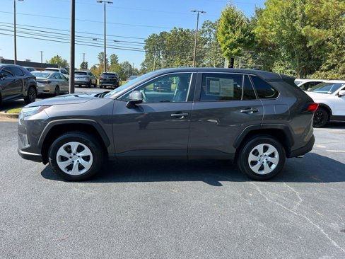 Used 2024 Toyota RAV4 LE image 9