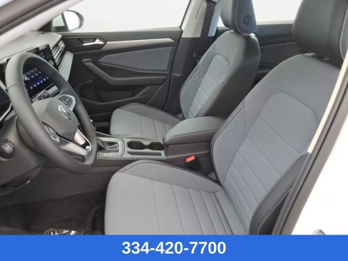 New 2025 Volkswagen Jetta SE image 12