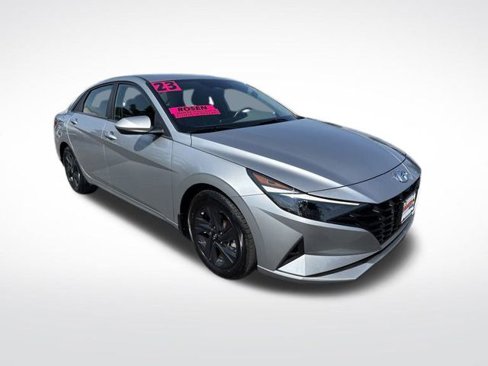 Used 2023 Hyundai Elantra SEL image 7