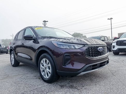 Used 2023 Ford Escape Active w/ Tech Pack #2 image 9