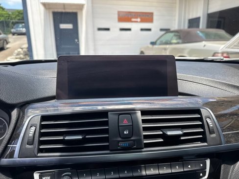 Used 2018 BMW 340i Sedan image 18