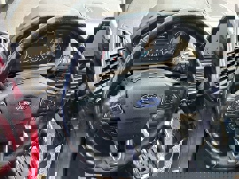 Used 2018 Ford EcoSport SE w/ SE Convenience Package image 15
