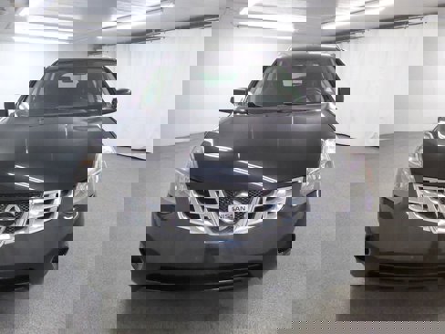 Used 2014 Nissan Rogue S w/ Convenience Package image 2