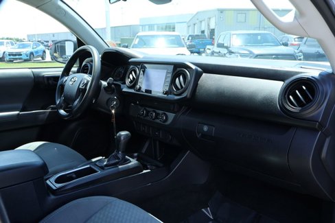 Used 2020 Toyota Tacoma SR image 7