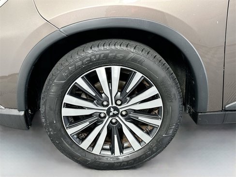 Used 2019 Mitsubishi Outlander SEL image 30